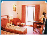 Guest room at Hotel Mansingh Towers, Jaipur