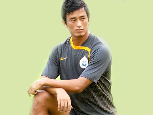 Baichung Bhutia Profile - Indian Football Player Baichung Bhutia ...