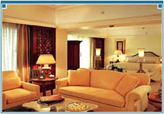 Guest Room at Hotel Leela Palace, Bangalore